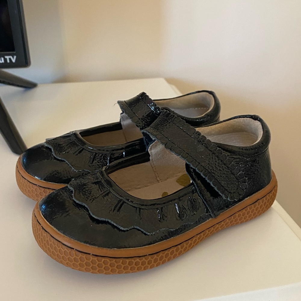 Black patent Livie & Luca sz 7